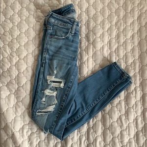 Women’s American eagle jeans